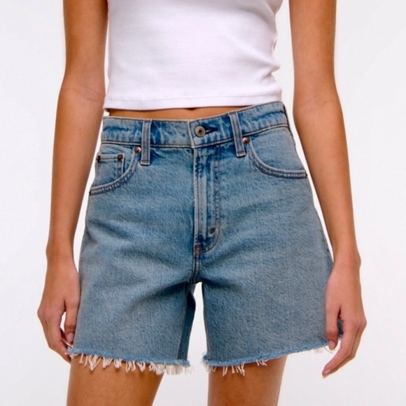 Abercrombie and Fitch The Dad Short Cut-Off High Rise Sz 28 - Picture 2 of 13